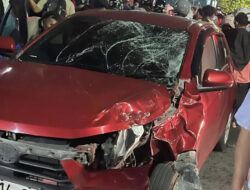 Kecelakaan Dini Hari dijalan Tengkuuma Bojonegoro sebuah Mobil VS Sepeda Motor Korban Masuk Rumah Sakit