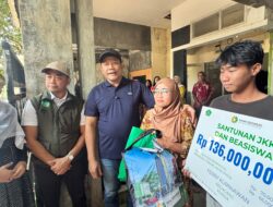 Pemda Sidoarjo Bersama BPJS Ketenagakerjaan Serahkan Bantuan Rp. 136 Juta Kepada Ahli Waris  Pedagang Korban Kecelakaan
