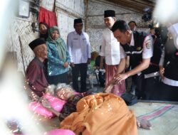 Gus Fawait Pimpin Langsung Pelayanan Homecare di Rowotamtu Rambipuji