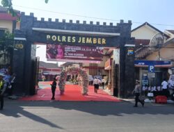 Tongkat Estafet Kepemimpinan di Polres Jember Resmi Berganti Dari AKBP Bobby Adimas Condroputro Kepada AKBP Alaiddin