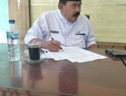 Siap Sedia! Pemdes Bajulmati Tancapkan Tiang Bendera Lebih Awal, Kades Pastikan Fasilitas Upacara HUT RI ke-81 Berjalan Khidmat dan Sempurna
