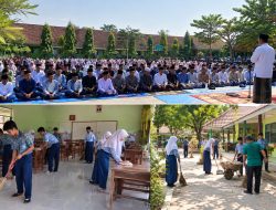 PASCA ABU VULKANIK GUNUNG ANAK KRAKATAU, SMA NEGERI 1 KASUI GELAR SHOLAT ISTISQA DAN GOTONG ROYONG
