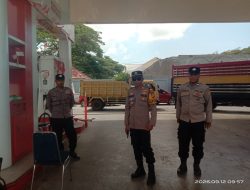 BBM Langka, Antrean Mengular di SPBU Lamboca, Kapolsek Pajukukang Turun Tangan